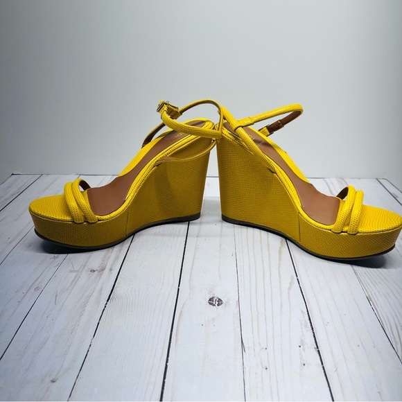 Fendi NEW WITHOUT BOX Yellow Wedge Sandals Size 36.5 - Picture 14 of 14